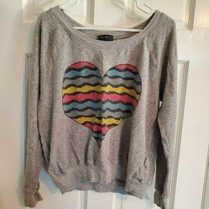Forever 21 EUC Women's Plus Size 1X Gray Sweatshirt with Rainbow Heart Front